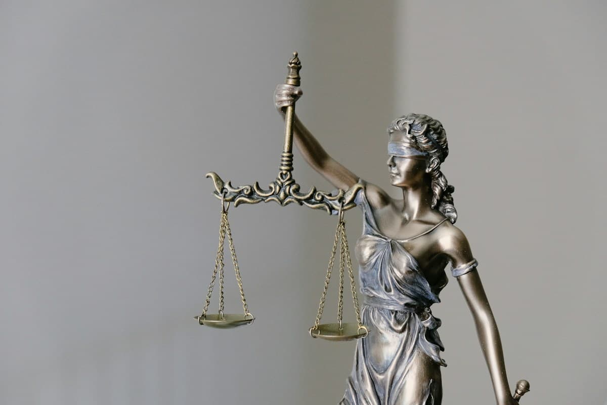 Palácio da Justiça com imponentes colunas clássicas